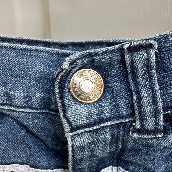 NWOT Cat & Jack 4T Girls Blue Denim Shorts with White Lace - Picture 2 of 6